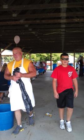 Picnic at pavilion - he didn't pick up that paper on the floor